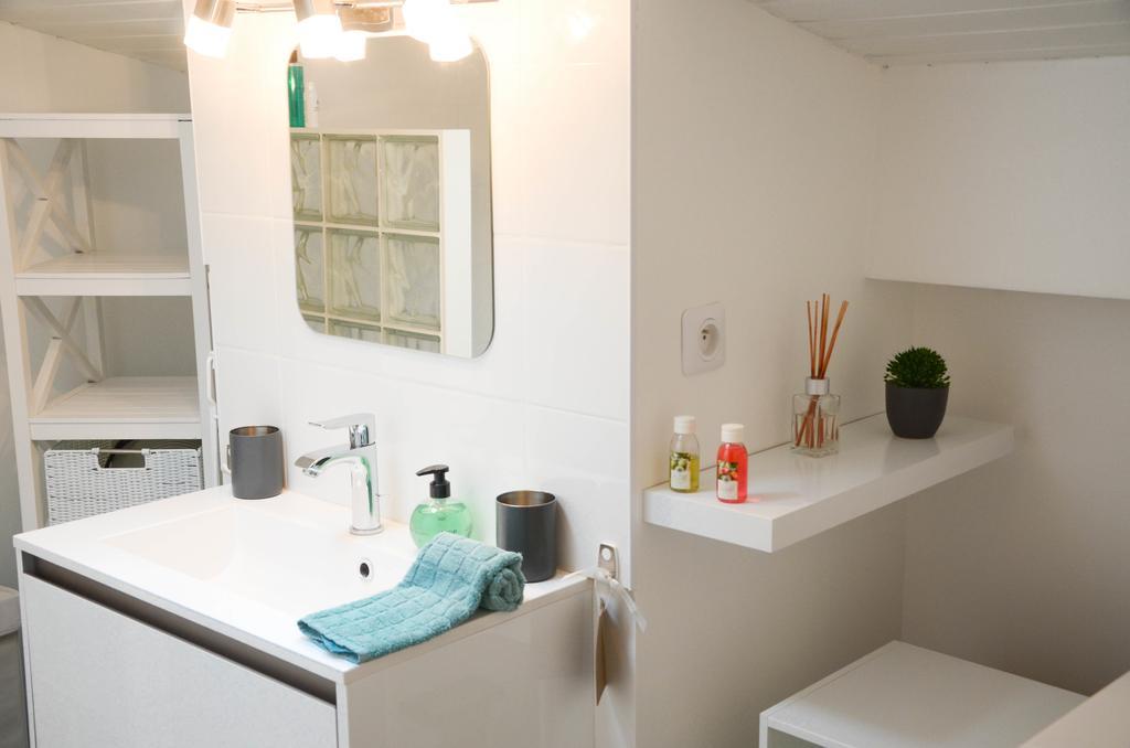 L'Escale D'Aquitaine Appartement Bordeaux Kamer foto